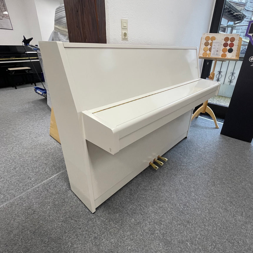 Yamaha Klavier Mod. LU 101 weiss matt Occasion Bj. 1987, sehr guter Zustand, made in Japan (gebraucht)