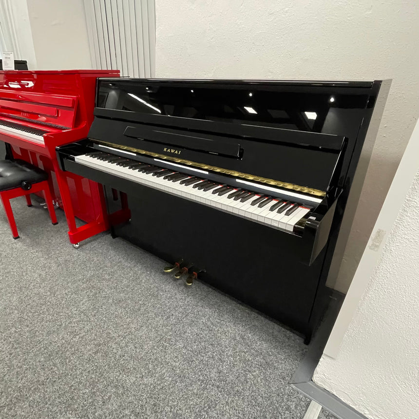 Kawai K-15E Klavier Baujahr 2006 schwarz poliert (gebraucht)