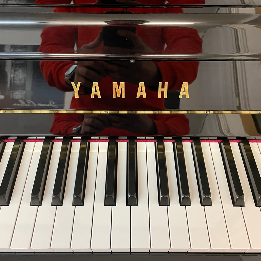 Yamaha B3 Klavier schwarz poliert (gebraucht) - Musik-Ebert Gmbh